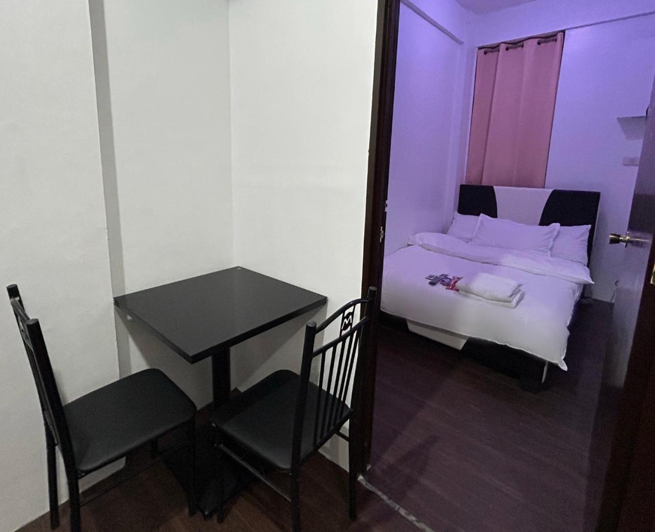 Private Room With Ac And Fan At Ekg Manila House Rental Exteriör bild
